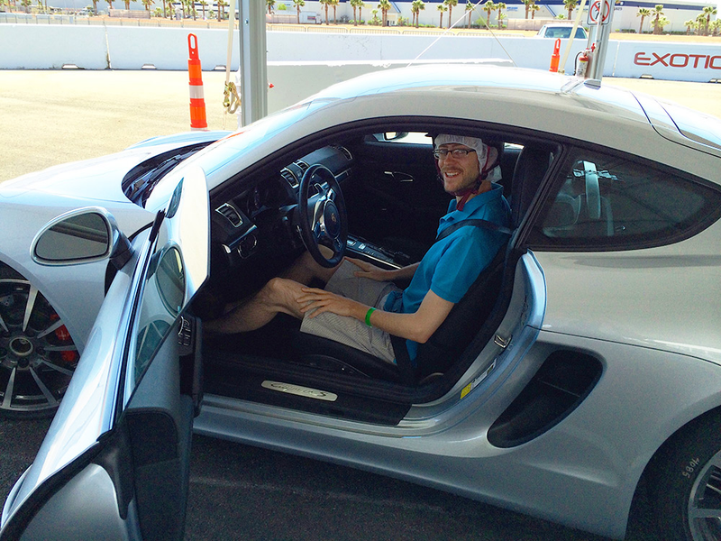 Illustration for article titled I Drove a Porsche Cayman S on a Race Track